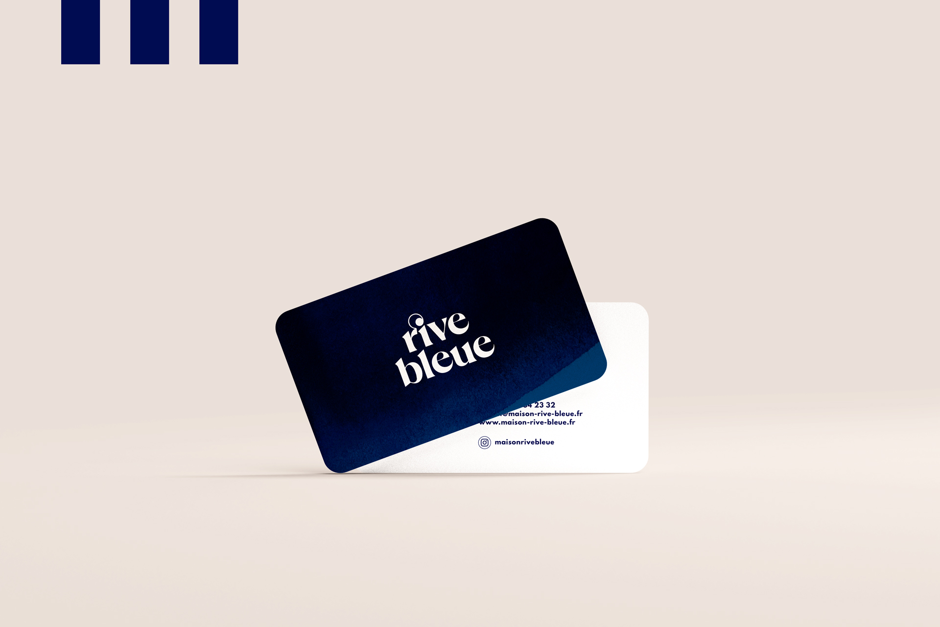 Carte de visite Rive Bleue I by PAOMA® Agence de marketing Digitale