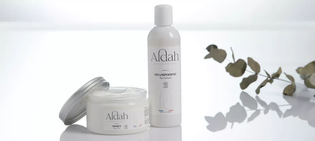 llustration de l’univers visuel et de l’identité de marque Aldah, conçu par notre agence image de marque cosmétique pour refléter le positionnement premium et séduire la cible.